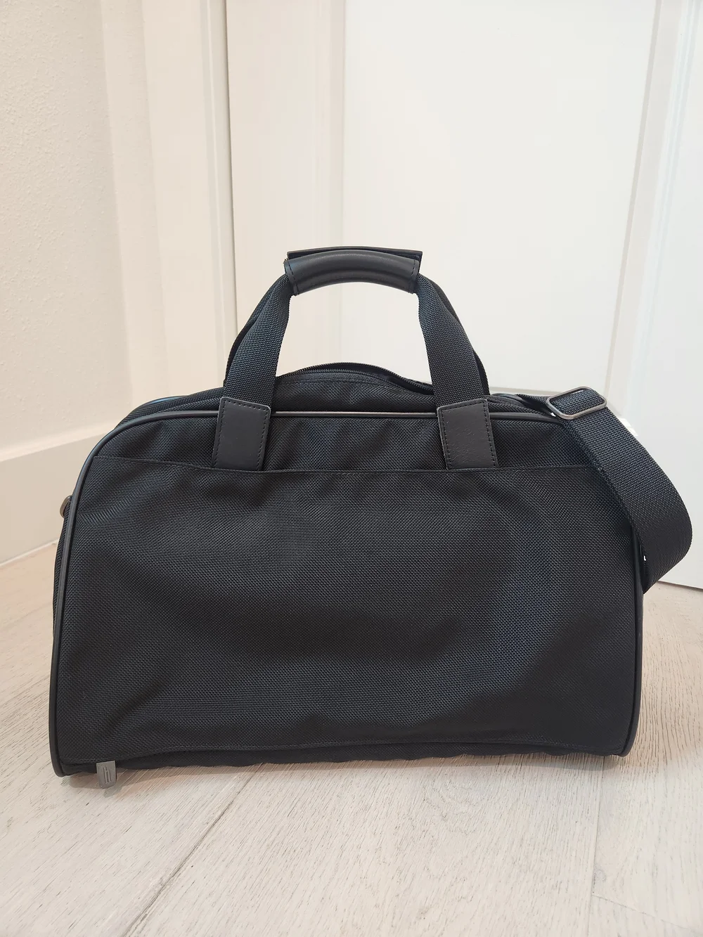 Hartmann Luxury Black Men's Travel Briefcase Bag Crossbody NWOT